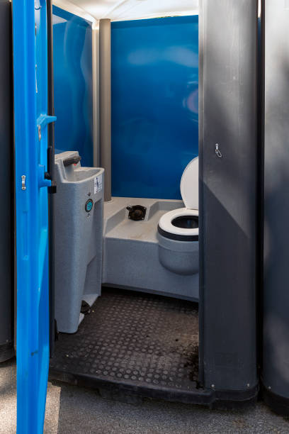 Porta potty delivery and setup in Mount Hope, WV
